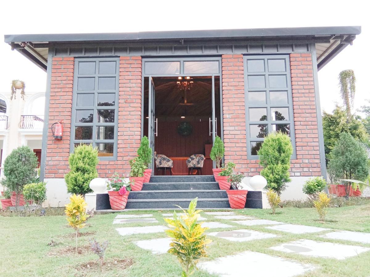 Aar Resort & Spa Jhajra Exterior photo