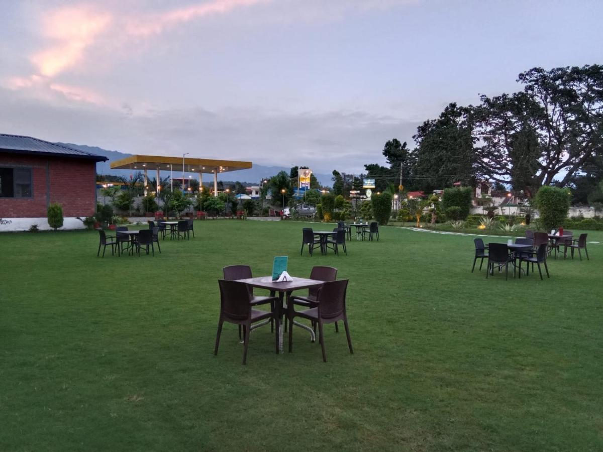Aar Resort & Spa Jhajra Exterior photo